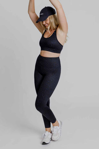 Model wears a size M. She is size 12 and 172cm tall.
