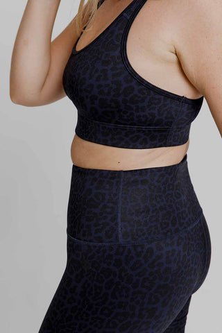 Model wears a size M. She is size 12 and 172cm tall.