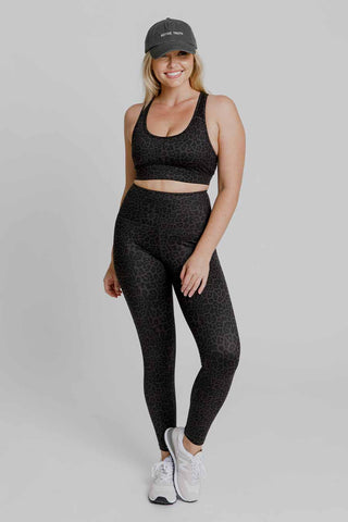 Model wears a size M. She is size 12 and 172cm tall.