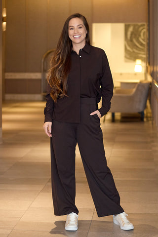 Model wears a S. She is a size 10 and is 175cm tall