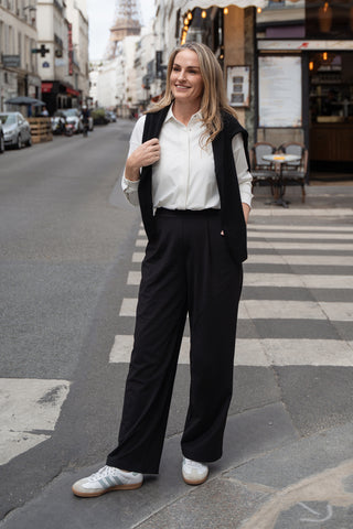 Model wears a size S. She is a size 10 and 169cm tall.