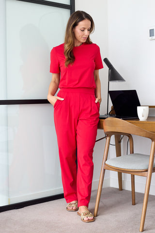 Model wears a S. She is a size 10 and is 170cm tall