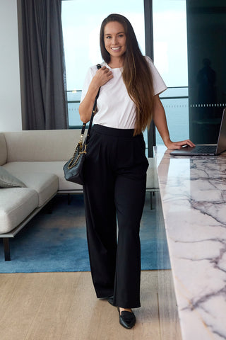 Model wears a S. She is a size 10 and is 175cm tall