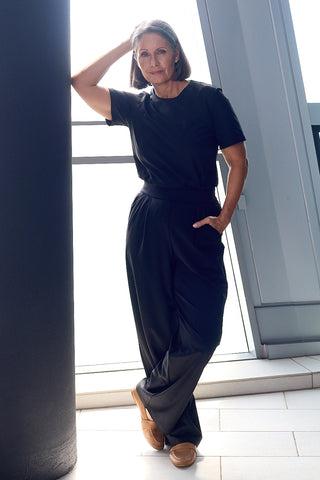 Model wears a S. She is a size 10/12 and is 170cm tall