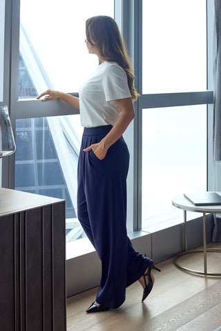 Model wears a S. She is a size 10 and is 170cm tall