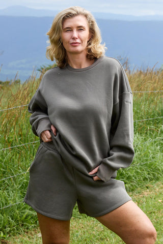 Model wears a size S. She is a size 10 and 165cm tall.
