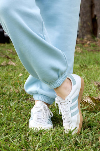 Model wears a size S. She is a size 10 and 169cm tall.