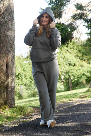 Model wears a size S. She is a size 10 and 169cm tall.