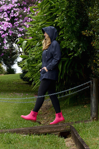 Model wears a size S. She is a size 10 and 169cm tall.