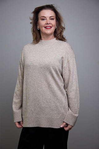 Model wears a size S. She is a size 10 and 169cm tall