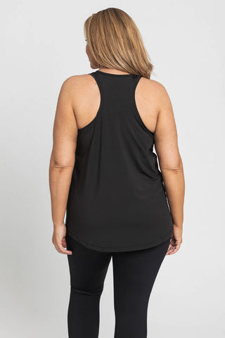Model wears a XL. She is size 16 and is 181cm tall.