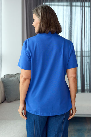 Model wears a S. She is a size 10/12 and is 170cm tall