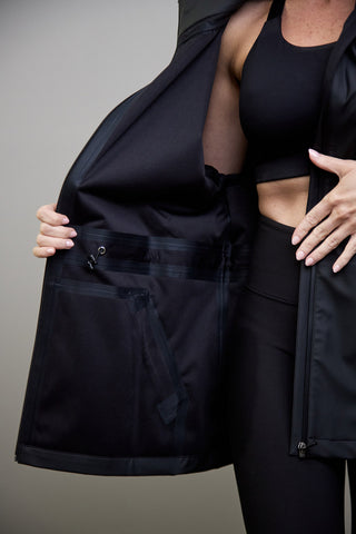 Model wears a S. She is a size 10 and is 170cm tall