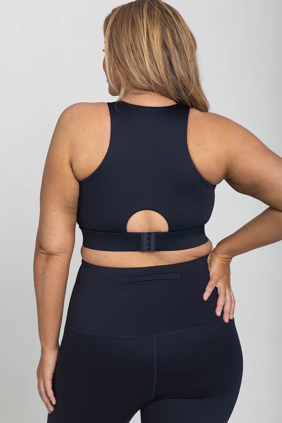 Sleek Performance Crop - Midnight Blue