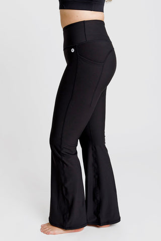 Thermal Flare Pocket Legging - Black