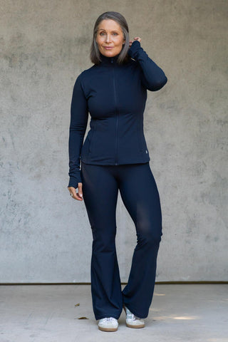 Model wears a S. She is a size 10/12 and is 170cm tall