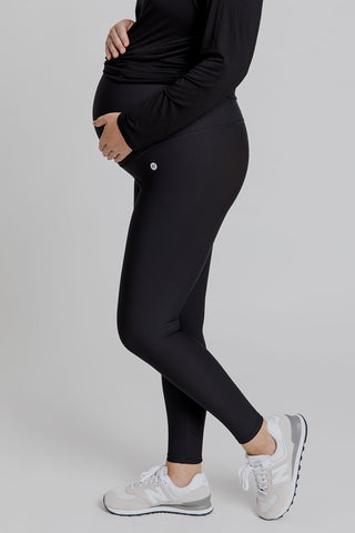 Model wears a size M. She is size 12 and 172cm tall.