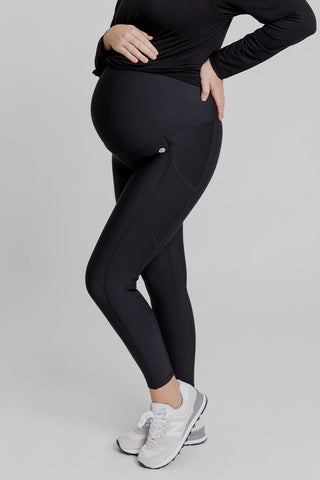 Model wears a size M. She is size 12 and 172cm tall.
