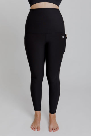 Model wears a size M. She is size 12 and 172cm tall.