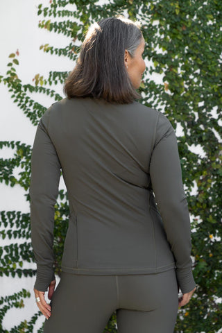 Model wears a S. She is a size 10/12 and is 170cm tall
