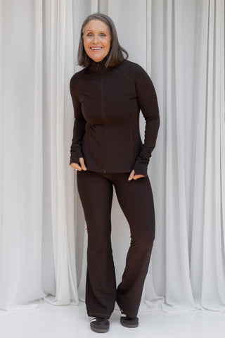 Model wears a S. She is a size 10/12 and is 170cm tall