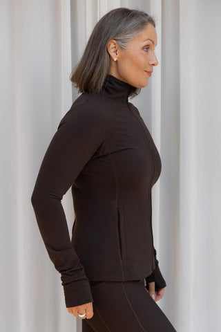 Model wears a S. She is a size 10/12 and is 170cm tall