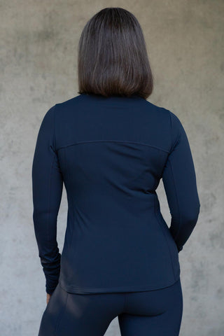 Model wears a S. She is a size 10/12 and is 170cm tall