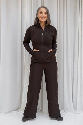 Model wears a S. She is a size 10/12 and is 170cm tall