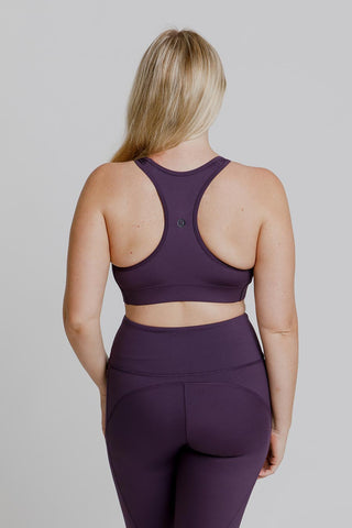Model wears a size M. She is size 12 and 172cm tall.