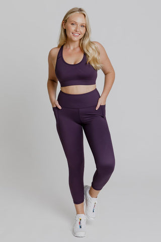 Model wears a size M. She is size 12 and 172cm tall.