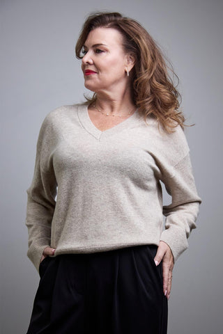 Model wears a size S. She is a size 10 and 169cm tall