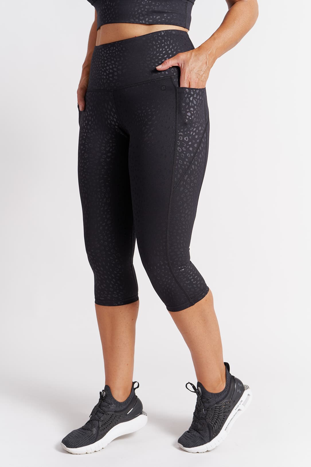 3-4-length-gym-tights-black-zebra-large