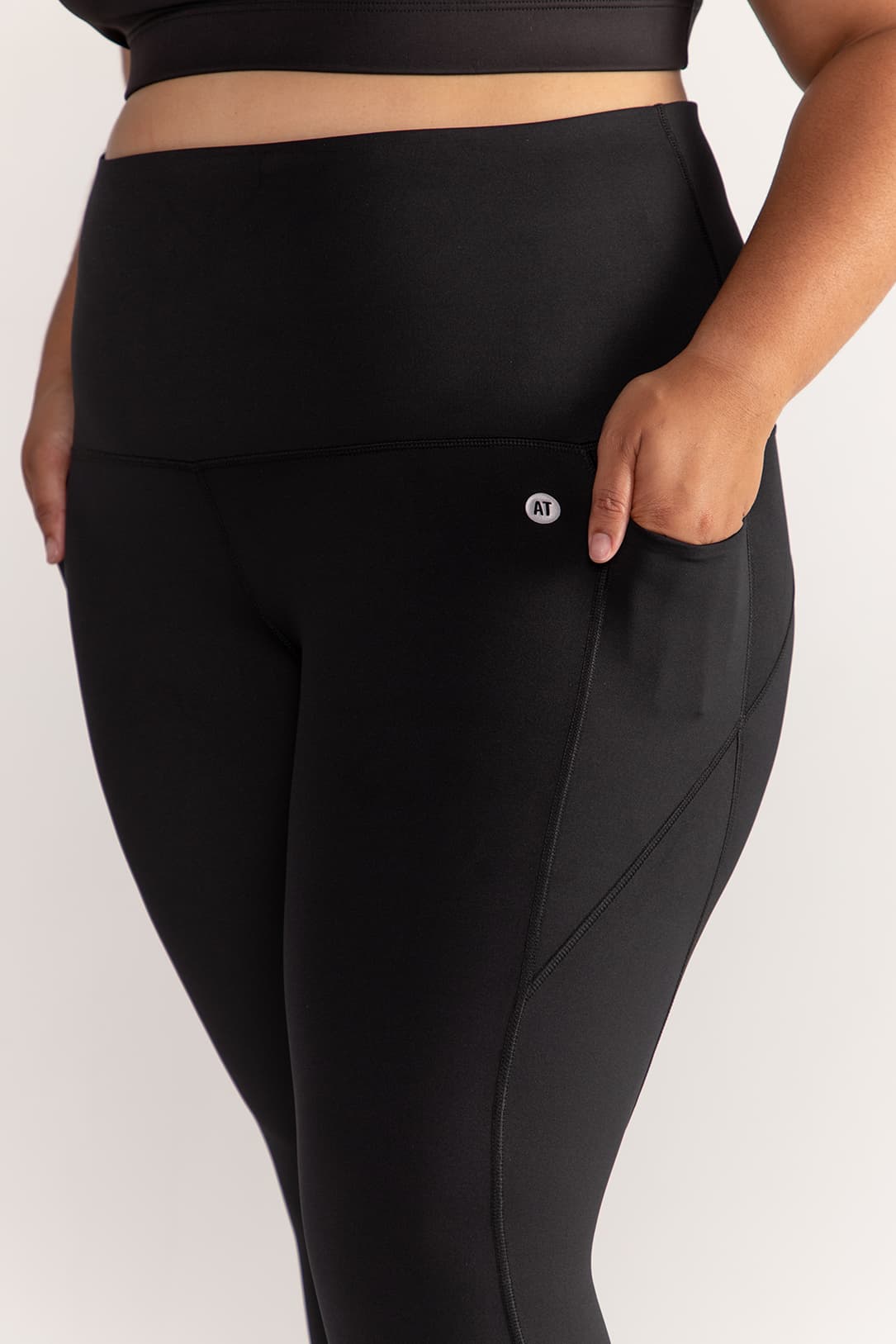 full-length-gym-tights-black-plussize-side