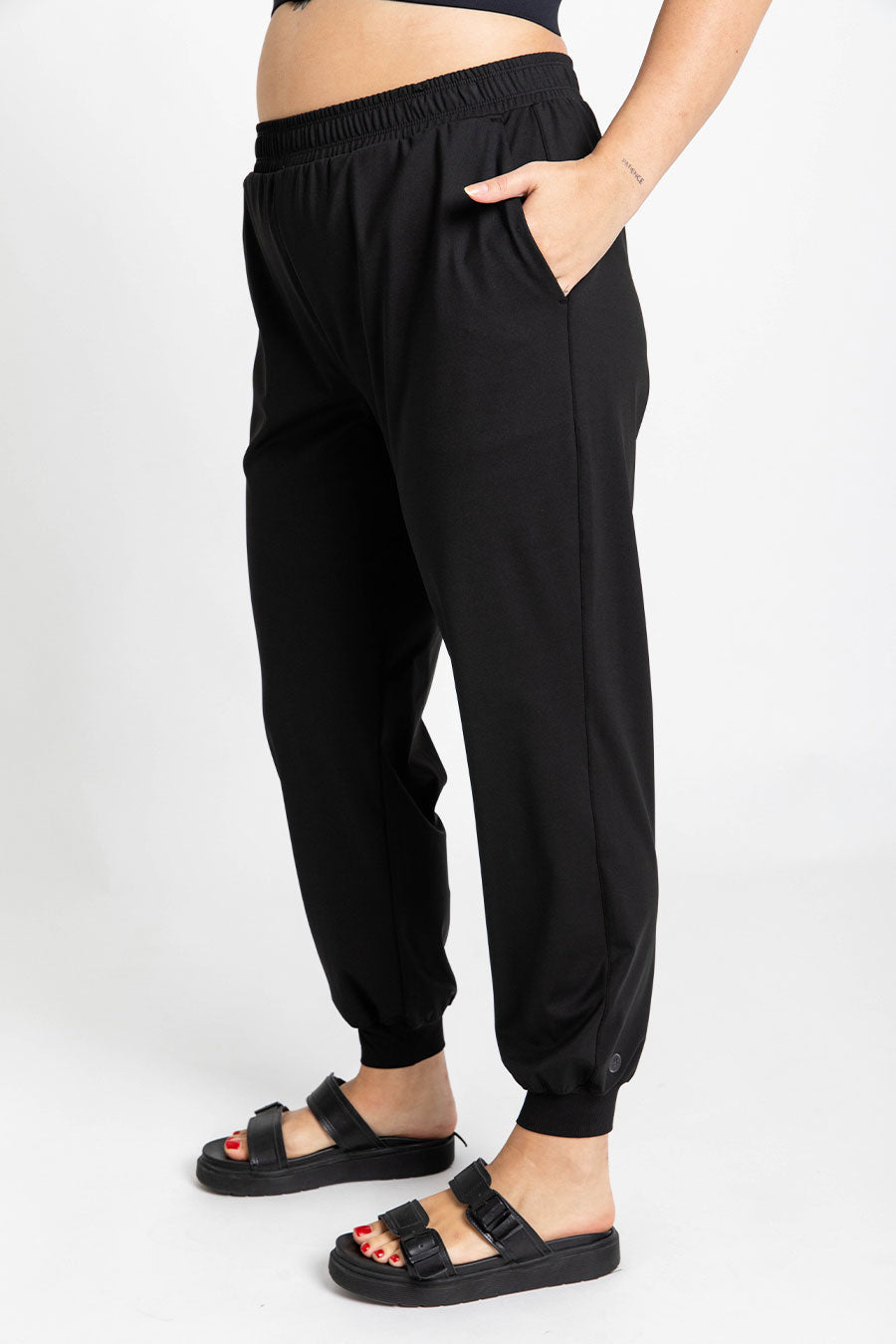 Smart Jogger - Black from Active Truth™

