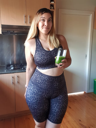 Model wears an XL.