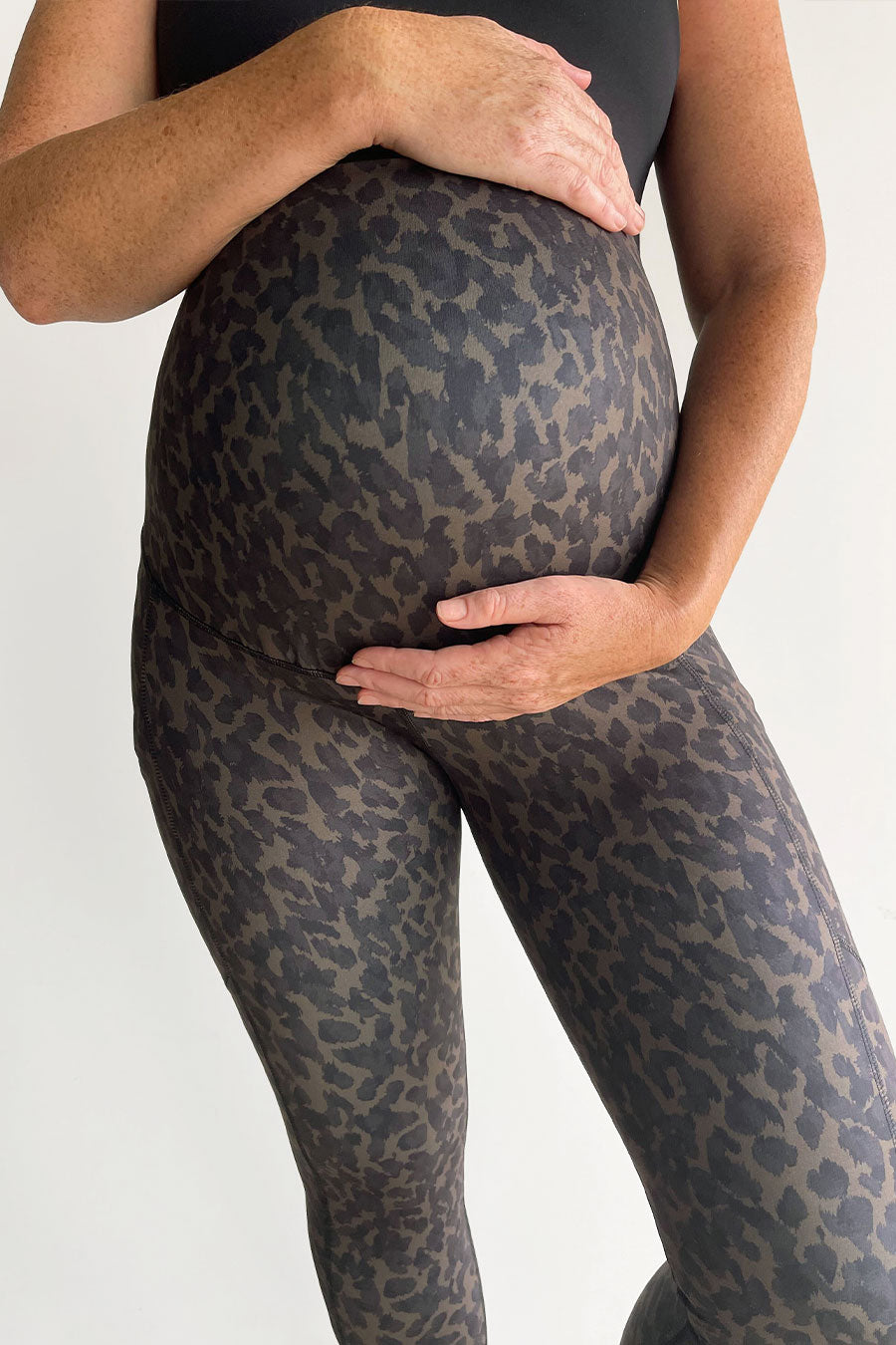 Pregnancy Pocket 7/8 Length Tight - Leopard