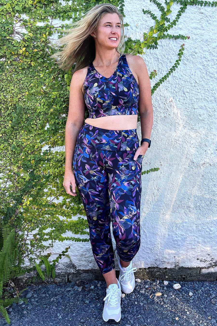 Sleek Performance Crop - Midnight Floral